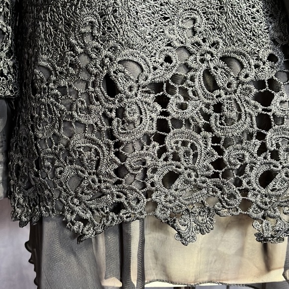 Black lace and chiffon long sleeved tunic top. Size L fits like a size 8. - Picture 2 of 7